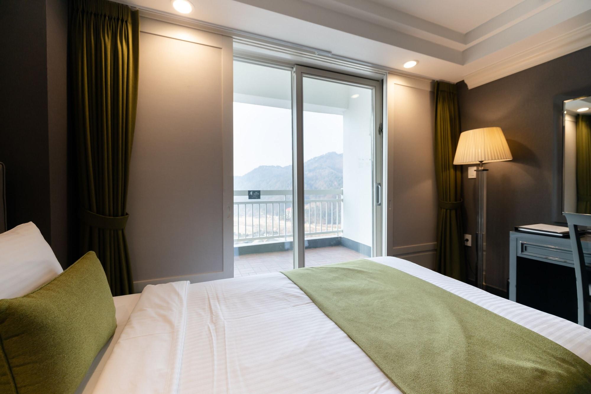 Kensington Hotel Пьончан Екстериор снимка