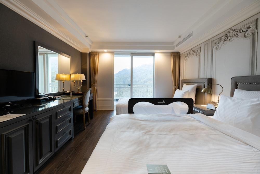 Kensington Hotel Пьончан Екстериор снимка