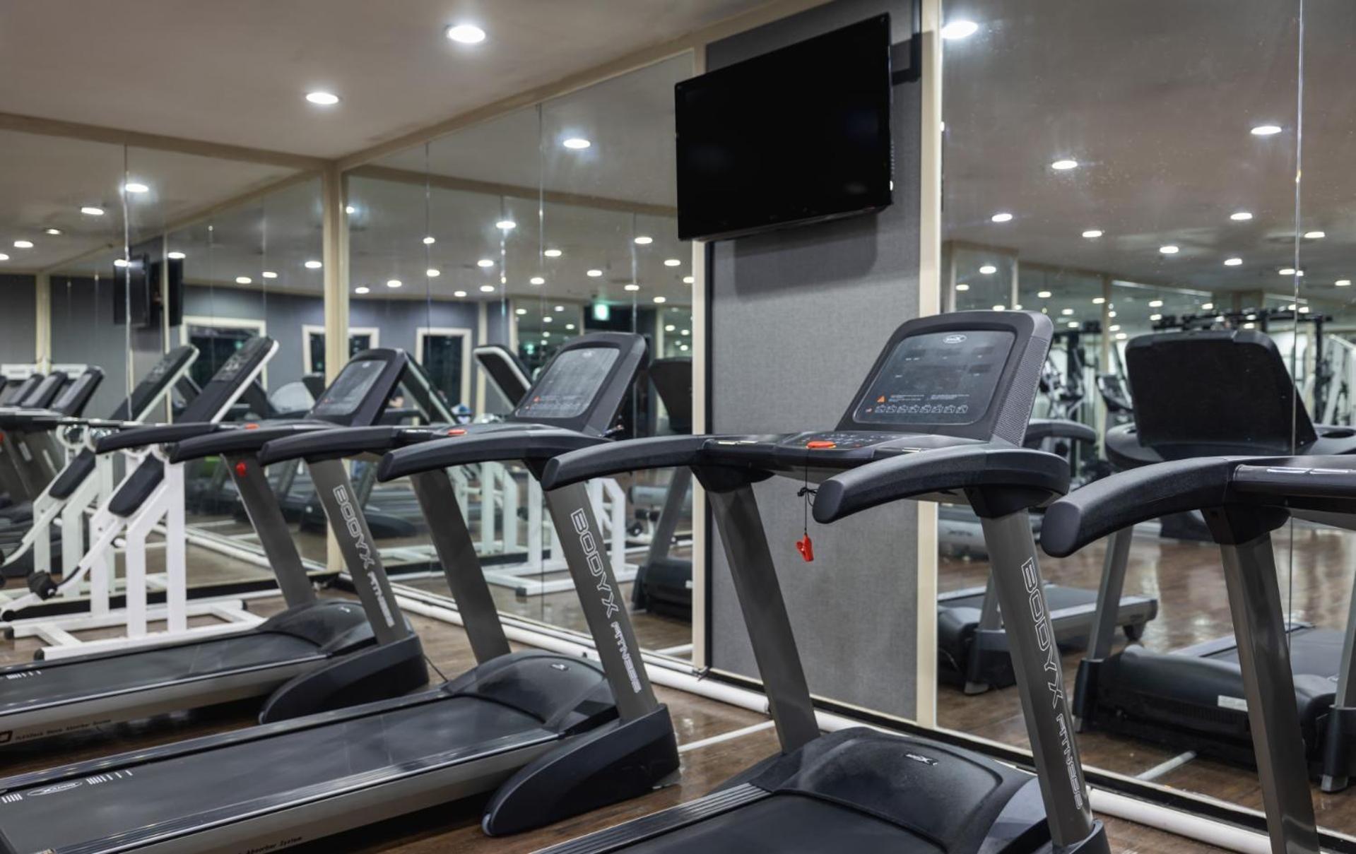 Kensington Hotel Пьончан Екстериор снимка