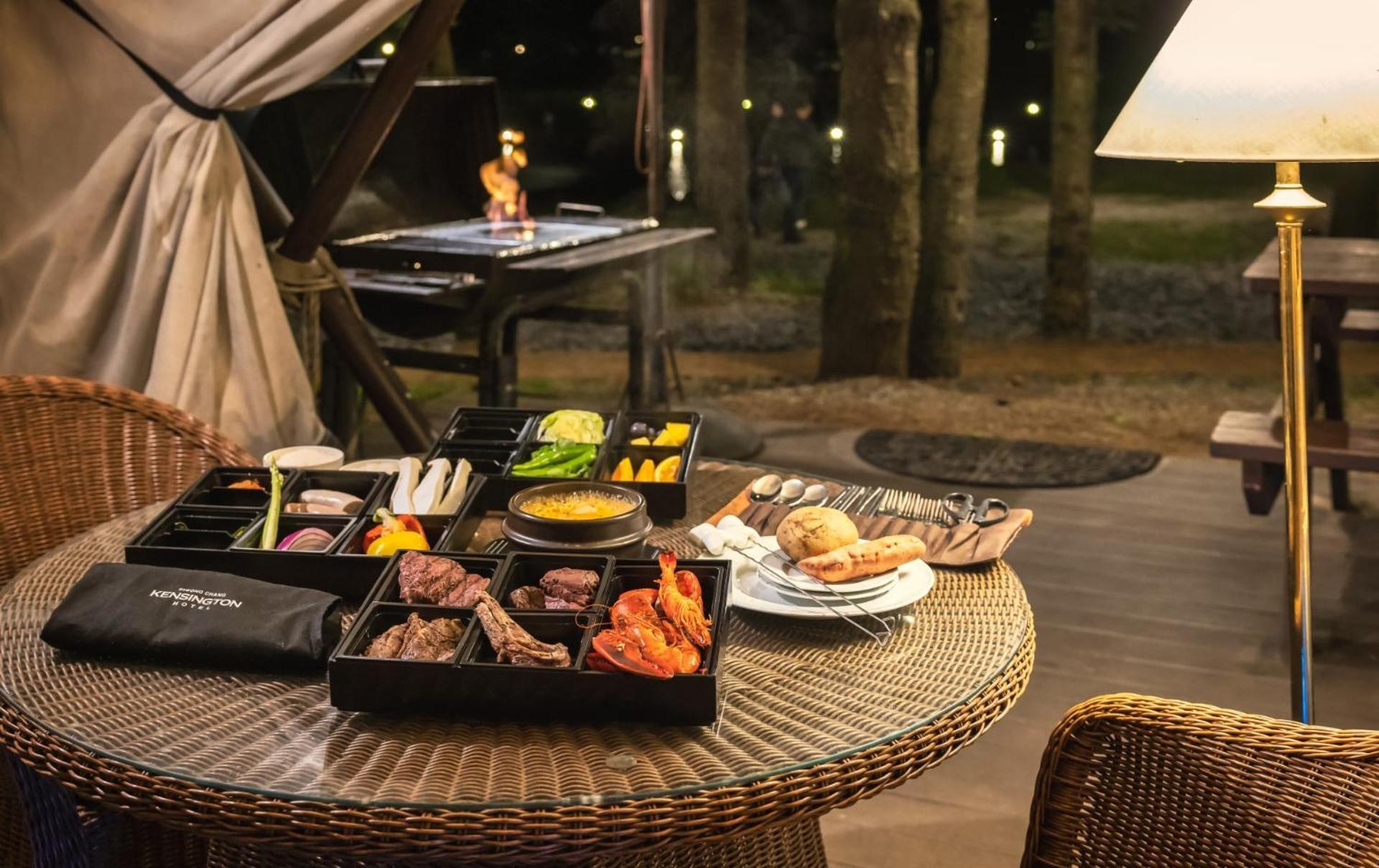 Kensington Hotel Пьончан Екстериор снимка