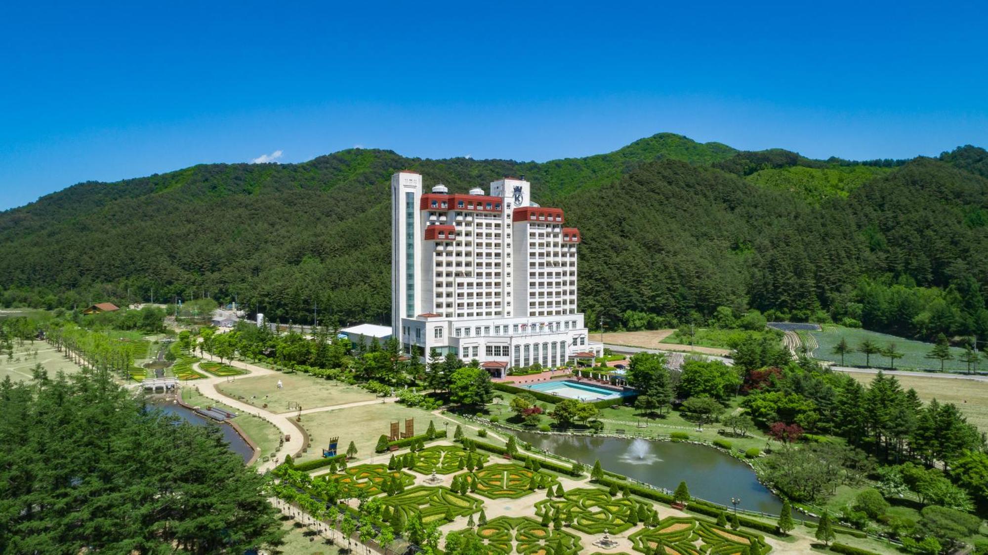 Kensington Hotel Пьончан Екстериор снимка