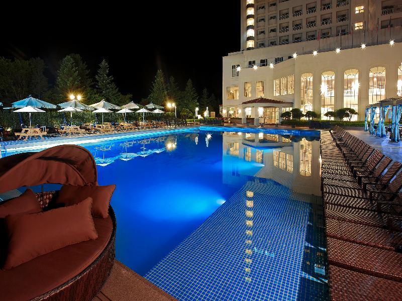 Kensington Hotel Пьончан Екстериор снимка